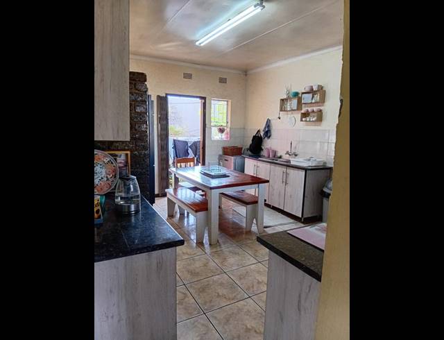 4 BEDROOM HOUSE FOR SALE IN RANDHART